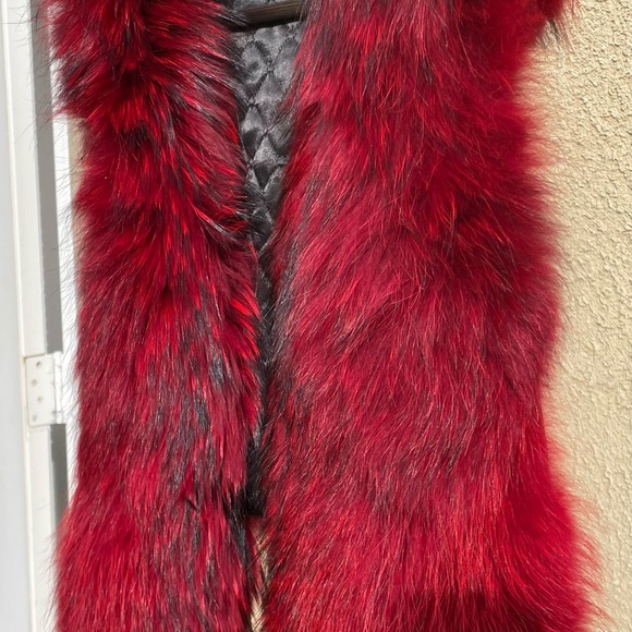 Open Back Belted Fur Vest - Picture 2 of 6